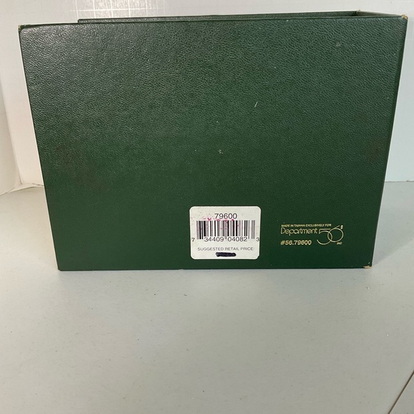 Department 56 Snowbabies sledding, Down the Hill We Go - Picture 16 of 16